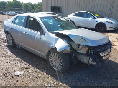 FORD FUSION HYBRID 2011