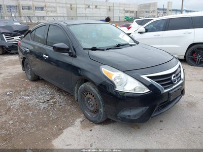 NISSAN VERSA 2017