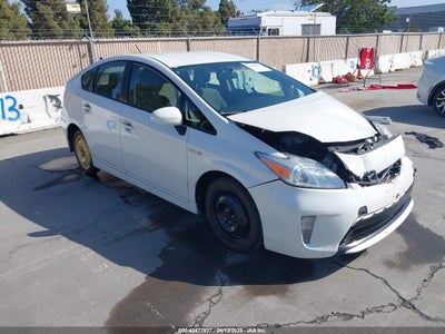 TOYOTA PRIUS 2012