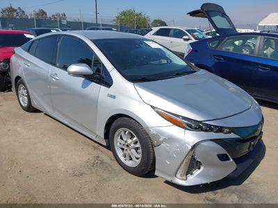 TOYOTA PRIUS PRIME 2017