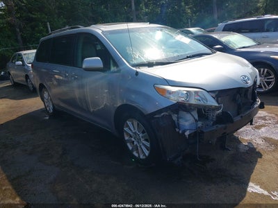 TOYOTA SIENNA 2014