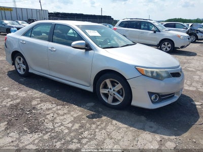 TOYOTA CAMRY 2014