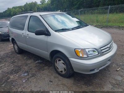 TOYOTA SIENNA 2002