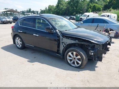 INFINITI EX35 2010
