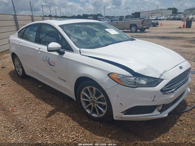 FORD FUSION HYBRID 2017