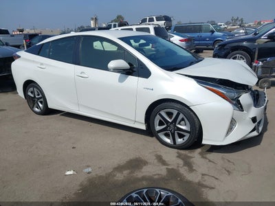 TOYOTA PRIUS 2018