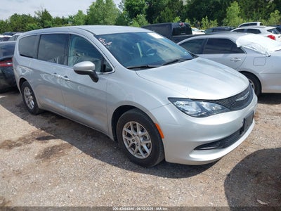 CHRYSLER VOYAGER 2023
