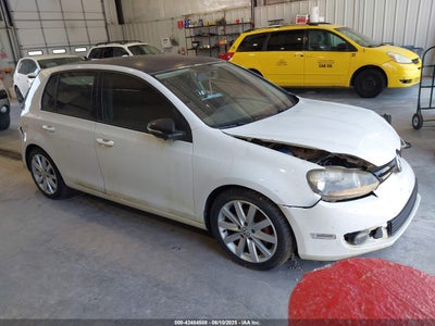 VOLKSWAGEN GOLF 2011