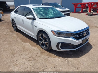 VOLKSWAGEN PASSAT 2022
