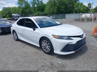 TOYOTA CAMRY 2021