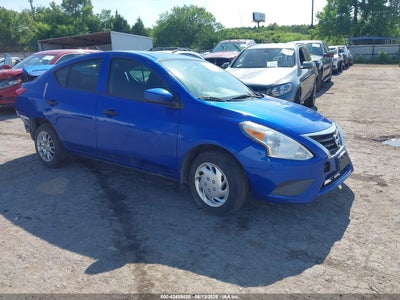 NISSAN VERSA 2016