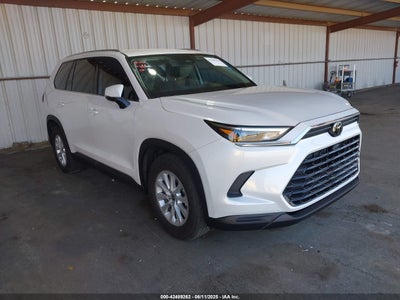 TOYOTA GRAND HIGHLANDER 2024