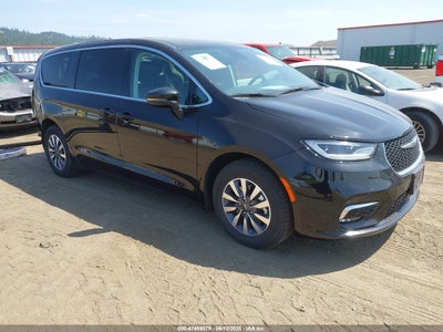 CHRYSLER PACIFICA HYBRID 2024