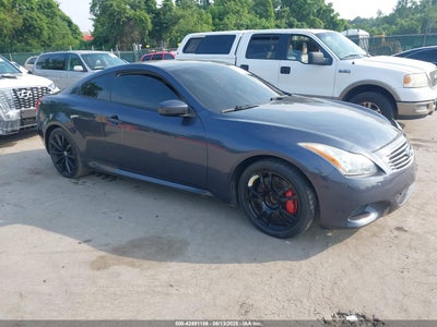INFINITI G37 2010