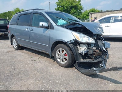 TOYOTA SIENNA 2004