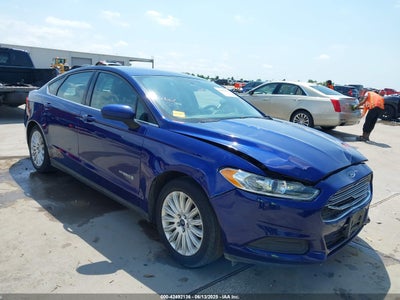 FORD FUSION HYBRID 2015