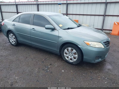 TOYOTA CAMRY 2011
