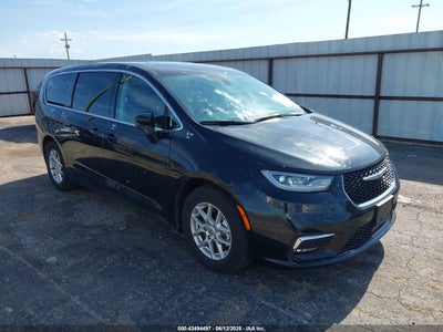 CHRYSLER PACIFICA 2023