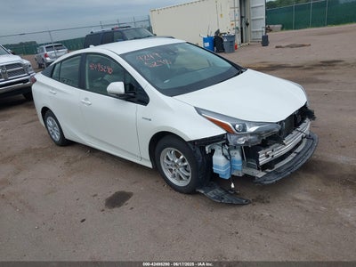 TOYOTA PRIUS 2019
