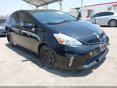 TOYOTA PRIUS V 2014