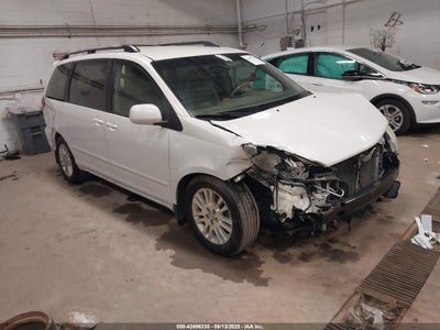 TOYOTA SIENNA 2008
