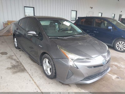 TOYOTA PRIUS 2018