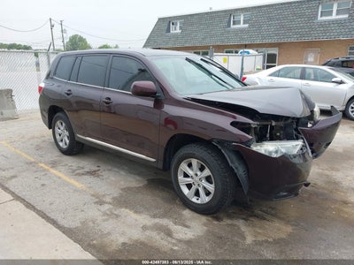 TOYOTA HIGHLANDER 2013