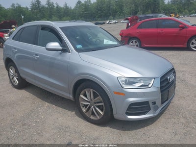 AUDI Q3 2016