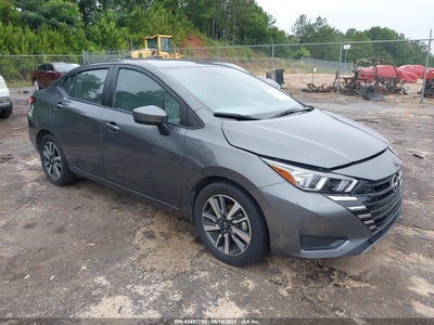 NISSAN VERSA 2024