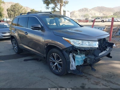 TOYOTA HIGHLANDER 2017