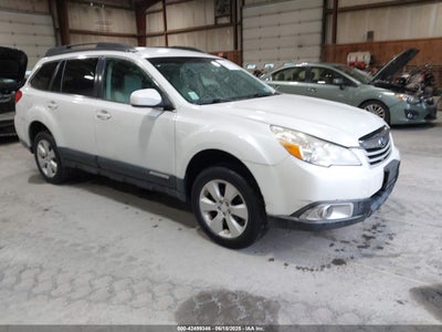 SUBARU OUTBACK 2012