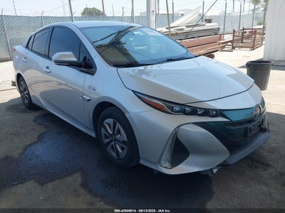 TOYOTA PRIUS PRIME 2017