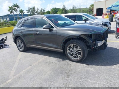 GENESIS GV70 2025