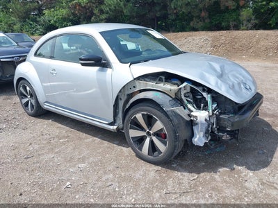 VOLKSWAGEN BEETLE 2013