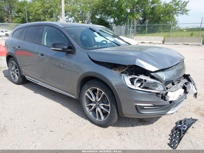 VOLVO V60 CROSS COUNTRY 2018