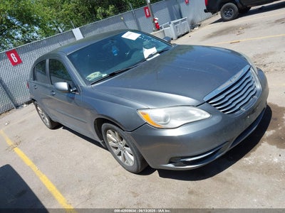 CHRYSLER 200 2012