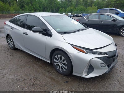 TOYOTA PRIUS PRIME 2017