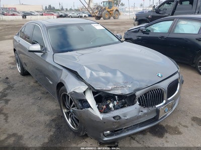 BMW 740I 2012