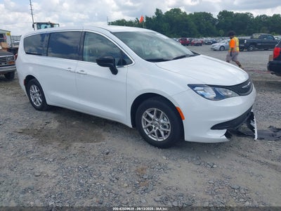 CHRYSLER VOYAGER 2024