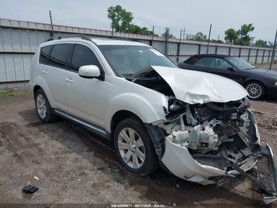 MITSUBISHI OUTLANDER 2012