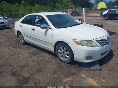 TOYOTA CAMRY 2011