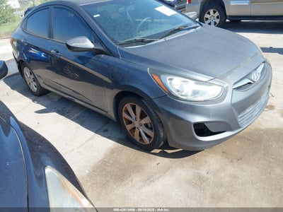 HYUNDAI ACCENT 2012