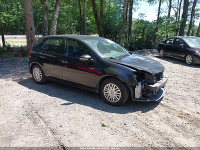 VOLKSWAGEN GOLF 2010