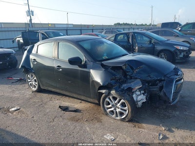 TOYOTA YARIS IA 2017