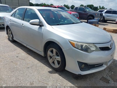 TOYOTA CAMRY 2014