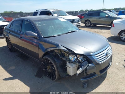 TOYOTA AVALON 2010