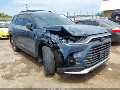 TOYOTA GRAND HIGHLANDER 2024