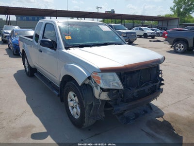 NISSAN FRONTIER 2013