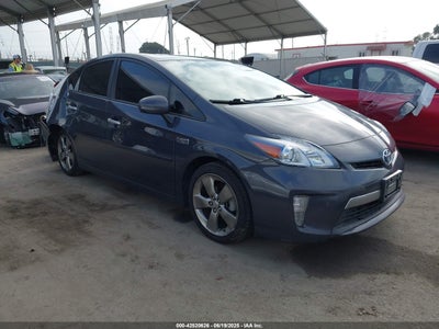 TOYOTA PRIUS PLUG-IN 2014