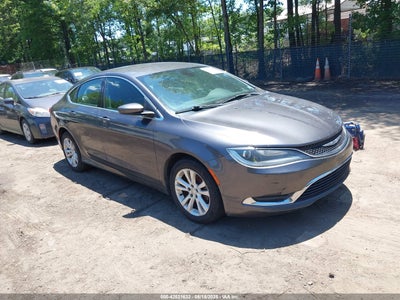 CHRYSLER 200 2015